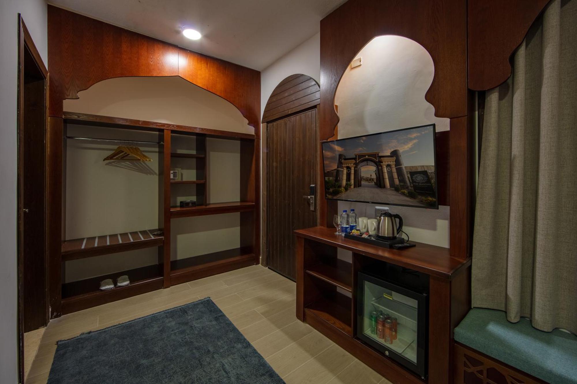 Petra Seasons Luxury Resort Al Hayy 外观 照片